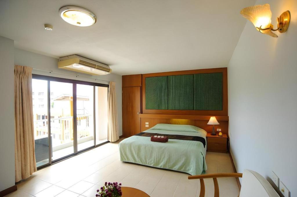 Diamond City Place Hotel Паттая Екстер'єр фото