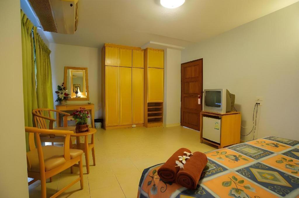 Diamond City Place Hotel Паттая Екстер'єр фото