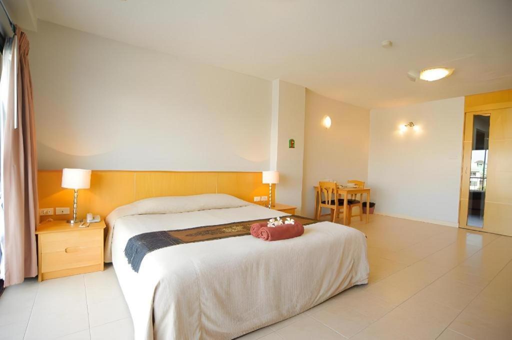 Diamond City Place Hotel Паттая Екстер'єр фото